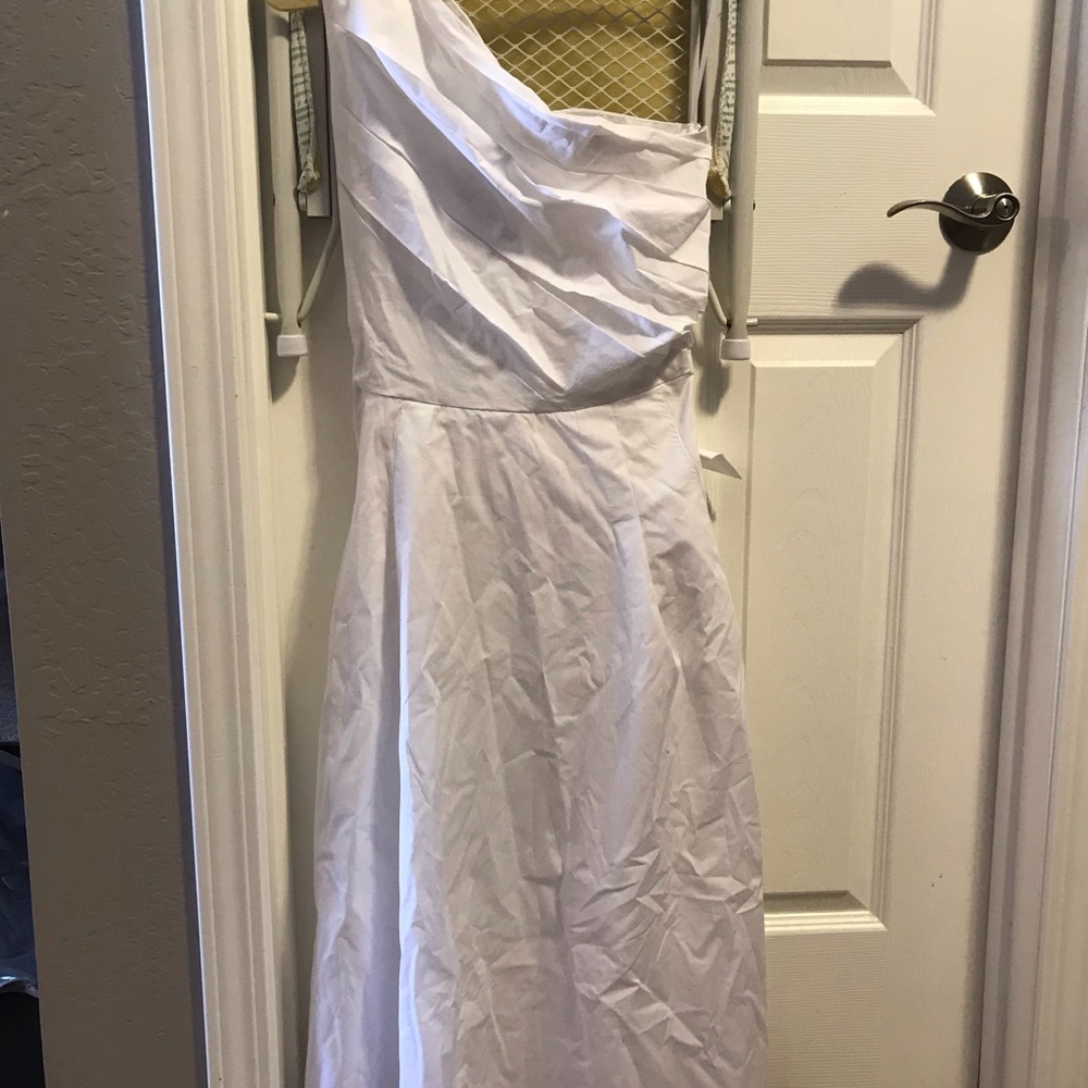 Women’s white tea-length cotton dress